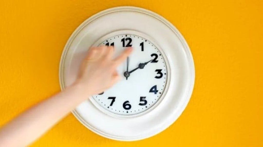 10h tối Việt Nam là 7 giờ sáng bên Mỹ vào mùa Đông tại khu vực Miền Núi