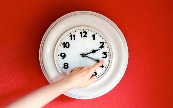 Adelaide có áp dụng quy ước giờ tiết kiệm ánh sáng ban ngày