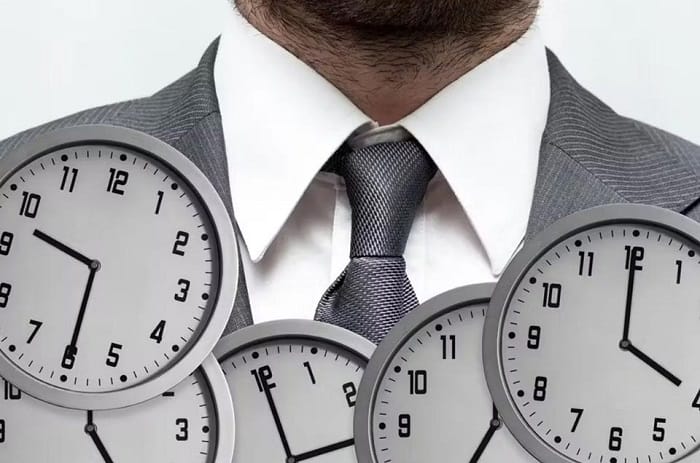 Múi giờ tại Nhật Bản là UTC+9 và không thay đổi trong năm