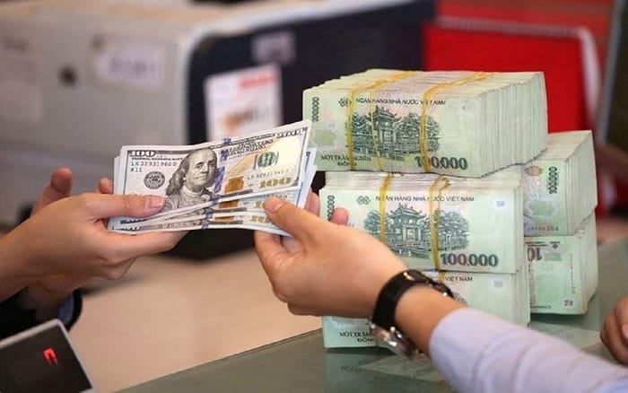 Những điều bạn cần lưu ý khi đổi tiền đô la Mỹ